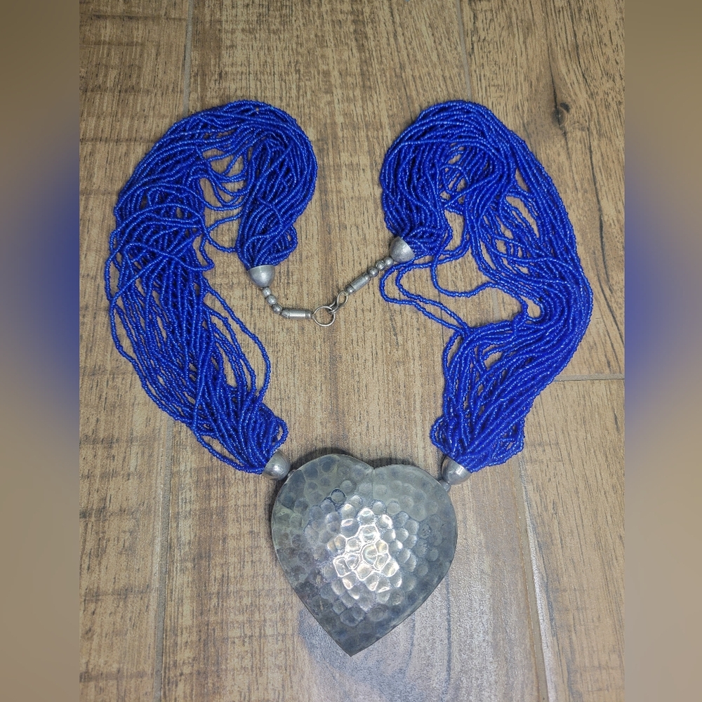 vintage 80s blue beaded necklace with hammered metal heart pendant